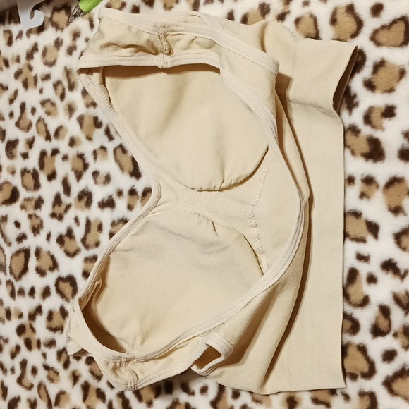 NWOT 3pk/3 colors Stretchy, lightly padded Bralettes Sz M - Picture 15 of 16